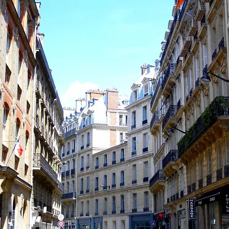 Palais Royal Paris, Rue D'argenteuil Vii