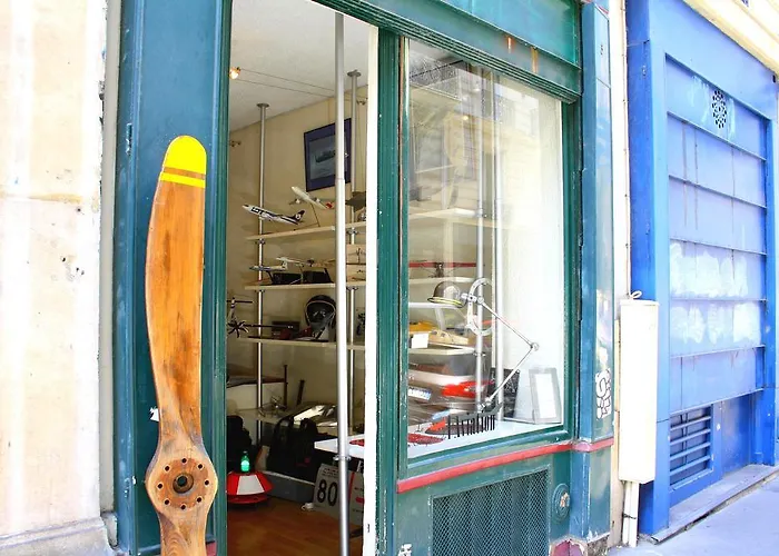 Palais Royal Paris, Rue D'argenteuil Vii París